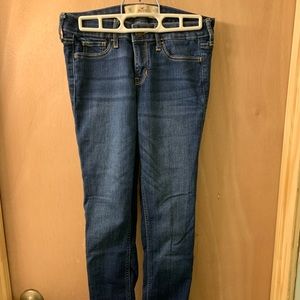 Hollister Super Skinny Jeans